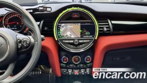 Mini Cooper Convertible JCW 2020 года из Южной Кореи