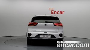 Kia Niro 1.6 HEV 2020 года из Южной Кореи