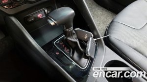 Kia Niro 1.6 HEV 2020 года из Южной Кореи