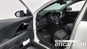 Kia Niro 1.6 HEV 2020 года из Южной Кореи