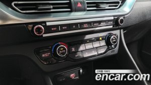 Kia Niro 1.6 HEV 2020 года из Южной Кореи