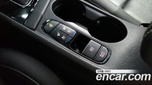 Kia Niro 1.6 HEV 2020 года из Южной Кореи