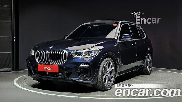 BMW X5 xDrive 40i M Sport 2021 года из Кореи