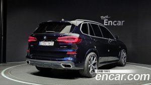 BMW X5 xDrive 40i M Sport 2021 года из Южной Кореи