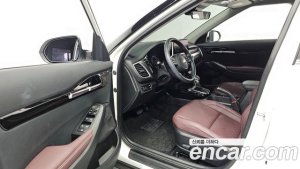 Kia Seltos Бензин 1.6 Turbo 2WD 2022 года из Южной Кореи