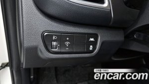 Kia Seltos Бензин 1.6 Turbo 2WD 2022 года из Южной Кореи