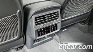 Audi SQ8 4.0 TDI 4WD 2021 года из Южной Кореи