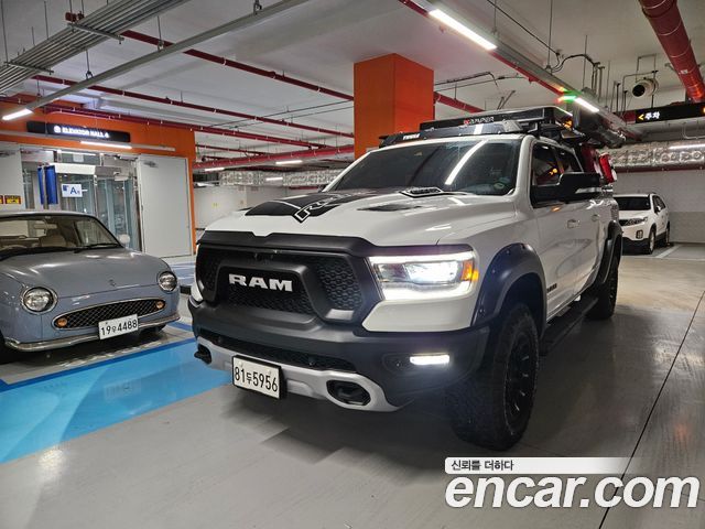 Dodge Ram Pick Up 5.7 2020 года из Кореи