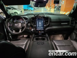 Dodge Ram Pick Up 5.7 2020 года из Южной Кореи