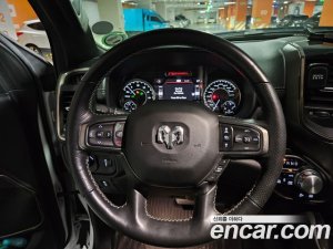 Dodge Ram Pick Up 5.7 2020 года из Южной Кореи