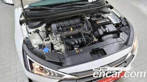 Hyundai AVANTE 1.6 2020 года из Южной Кореи