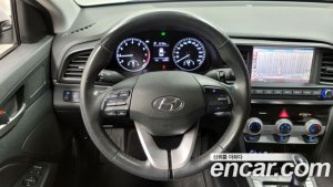 Hyundai AVANTE 1.6 2020 года из Южной Кореи