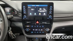 Hyundai Ioniq 1.6 HEV 2020 года из Южной Кореи
