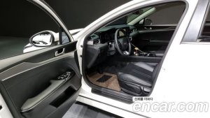 Kia K5 2.0 2021 года из Южной Кореи