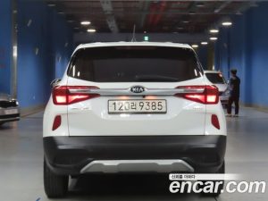 Kia Seltos Бензин 1.6 Turbo 2WD 2022 года из Южной Кореи