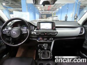 Kia Seltos Бензин 1.6 Turbo 2WD 2022 года из Южной Кореи