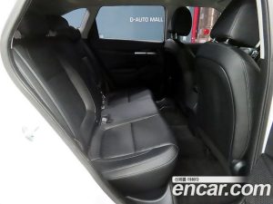 Kia Seltos Бензин 1.6 Turbo 2WD 2022 года из Южной Кореи