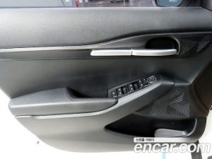 Kia Seltos Бензин 1.6 Turbo 2WD 2022 года из Южной Кореи