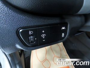 Kia Seltos Бензин 1.6 Turbo 2WD 2022 года из Южной Кореи