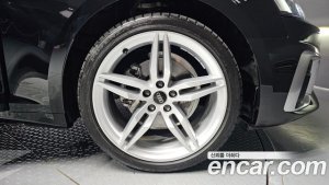 Audi A5 40 TFSI 4WD Premium Sportback 2021 года из Южной Кореи