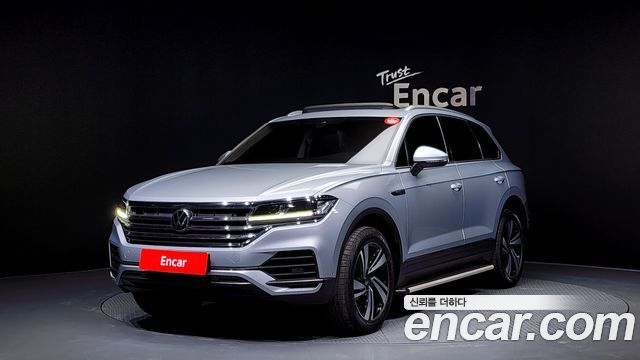 Volkswagen Touareg 3.0 TDI Premium 2021 года из Кореи