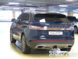 Lincoln Nautilus 2.7 Reserve AWD 2019 года из Южной Кореи