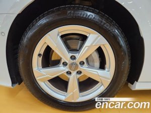 Audi A6 40 TDI 2020 года из Южной Кореи