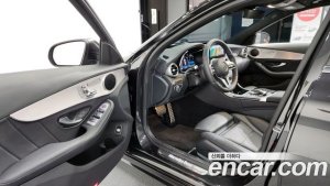 Mercedes-Benz C-Class C200 AMG Line 2021 года из Южной Кореи