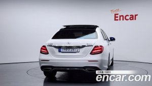 Mercedes-Benz E-Class E350 4MATIC AMG Line 2020 года из Южной Кореи
