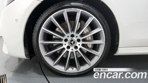 Mercedes-Benz E-Class E350 4MATIC AMG Line 2020 года из Южной Кореи