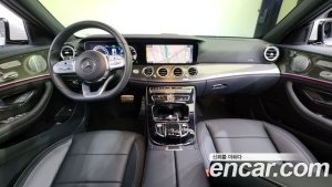 Mercedes-Benz E-Class E350 4MATIC AMG Line 2020 года из Южной Кореи