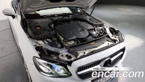 Mercedes-Benz E-Class E220d Cabriolet 2020 года из Южной Кореи