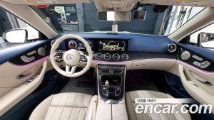 Mercedes-Benz E-Class E220d Cabriolet 2020 года из Южной Кореи