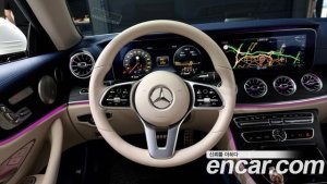Mercedes-Benz E-Class E220d Cabriolet 2020 года из Южной Кореи