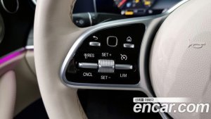 Mercedes-Benz E-Class E220d Cabriolet 2020 года из Южной Кореи