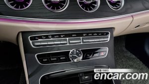 Mercedes-Benz E-Class E220d Cabriolet 2020 года из Южной Кореи