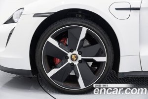 Porsche Taycan 4S 2021 года из Южной Кореи
