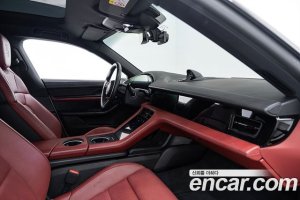 Porsche Taycan 4S 2021 года из Южной Кореи