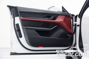 Porsche Taycan 4S 2021 года из Южной Кореи