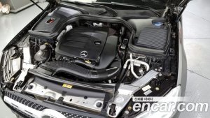 Mercedes-Benz GLC-Class GLC300 4MATIC Premium 2020 года из Южной Кореи
