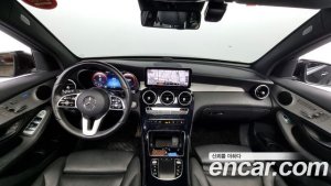 Mercedes-Benz GLC-Class GLC300 4MATIC Premium 2020 года из Южной Кореи