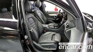 Mercedes-Benz GLC-Class GLC300 4MATIC Premium 2020 года из Южной Кореи