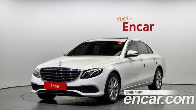 Mercedes-Benz E-Class E300 4MATIC Exclusive 2020 года из Кореи