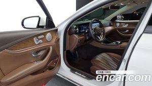 Mercedes-Benz E-Class E300 4MATIC Exclusive 2020 года из Южной Кореи