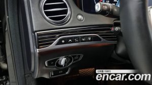 Mercedes-Benz S-Class Maybach S560 4MATIC 2020 года из Южной Кореи