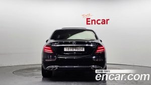 Mercedes-Benz E-Class E300e 4MATIC Exclusive 2020 года из Южной Кореи