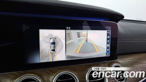 Mercedes-Benz E-Class E300e 4MATIC Exclusive 2020 года из Южной Кореи