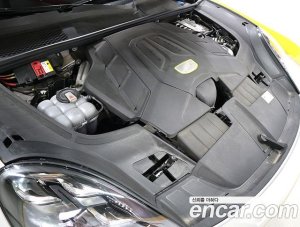 Porsche Cayenne 3.0 E-하이브리드 Coupe 2020 года из Южной Кореи