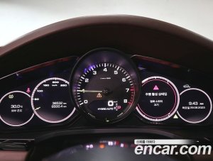 Porsche Cayenne 3.0 E-하이브리드 Coupe 2020 года из Южной Кореи