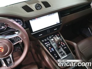 Porsche Cayenne 3.0 E-하이브리드 Coupe 2020 года из Южной Кореи